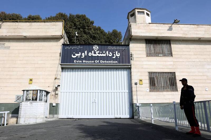 اوين،زندان،حمله،ملاقات،دادياري،جهانگير،سالن،ساختمان