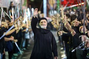 عکس/ شاه حسین گویان حسینیه مکتب تشیّع تهران