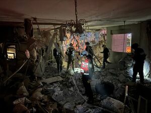 رسانه صهیونیست: ۸۰۰ هزار تُن آوار، «هدیه» موشک‌های ایرانی به اسرائیل بود