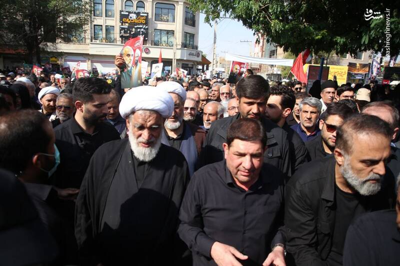 وداع تاریخی مردم خوزستان با پیکر سپهبد شهید غلامعلی رشید و فرزندش+ عکس و فیلم