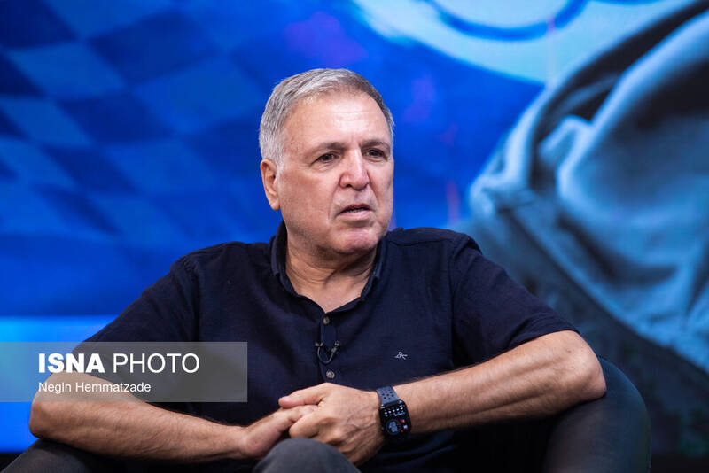 بازي،تيم،استقلال،ملي،فوتبال،اصلاً،رفتيم،گل،مثلاً،بازيكنان،جام، ...