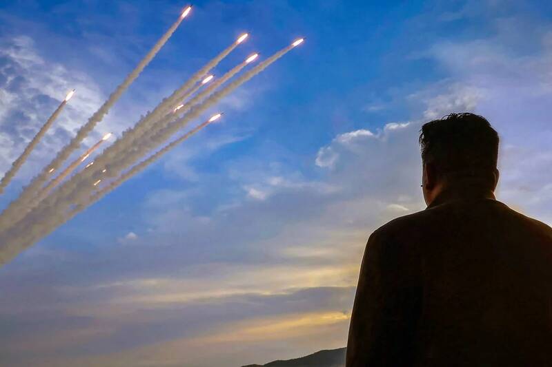 درس حمله آمریکا و صهیونیستها برای چین و کره شمالی/ هرگز اعتماد نکنید!