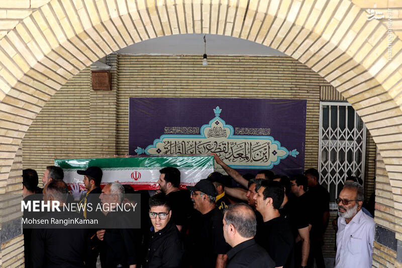 عکس/ تشییع پیکر مطهر شهیدان حملات رژیم صهیونیستی به ایران