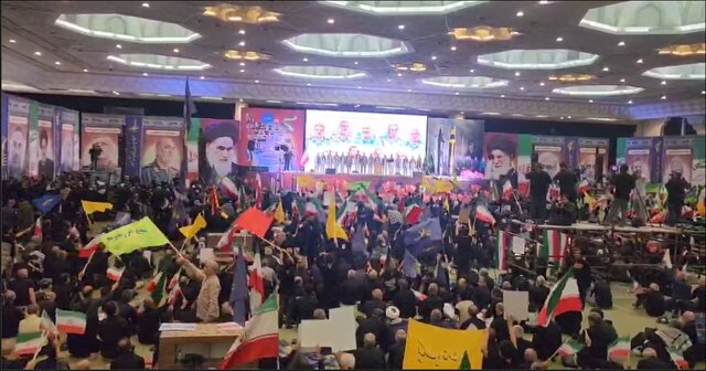 آغاز آئین بزرگداشت شهدای اقتدار ایران در مصلی امام خمینی(ره)/ حضور سران قوا در مراسم گرامیداشت شهدای اقتدار