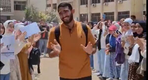 «راهروی افتخار» برای قدردانی از یک همکلاسی