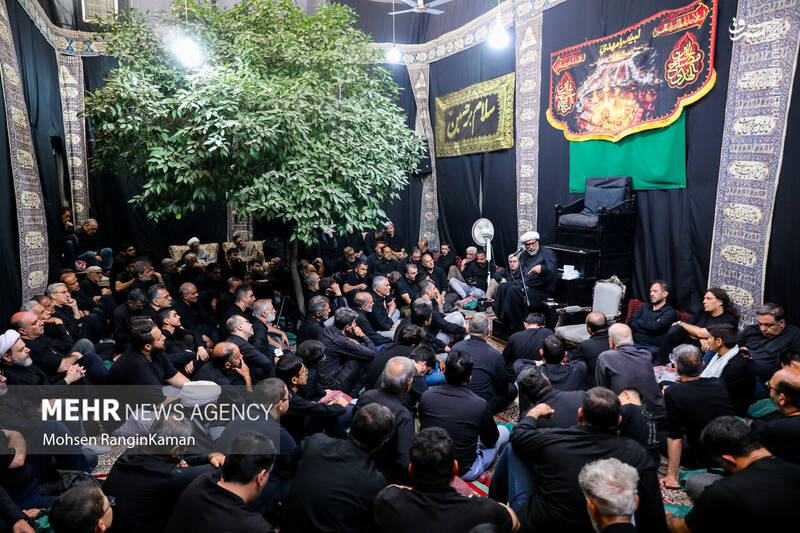 خانه سیدها در بلوار قیام تهران