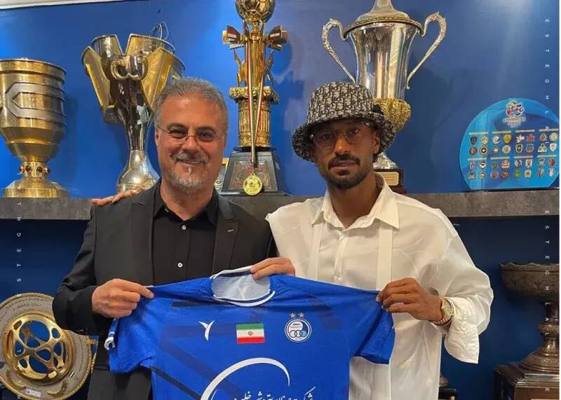 استقلال کاپیتان تیم ملی ارمنستان با ۱۰۰ بازی ملی را نخواست/ باشگاه هر بازیکنی را نمیخواهد گردن سیدورف میاندازد/ تمدید قرارداد بازیکن ۳۶ ساله خوشحالی دارد!؟