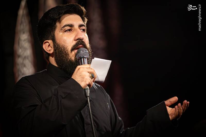 عکس/ حضور پیکر شهید ایزدی در هفتمین شب محرم در هیئت فاطمیون قم