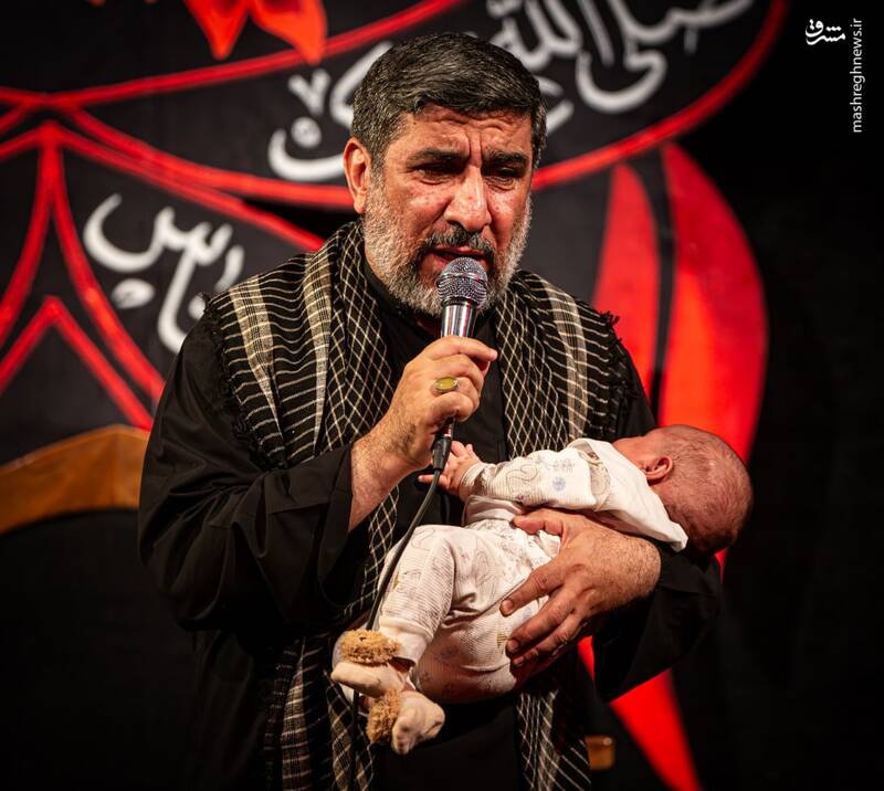 عکس/ حضور پیکر شهید ایزدی در هفتمین شب محرم در هیئت فاطمیون قم