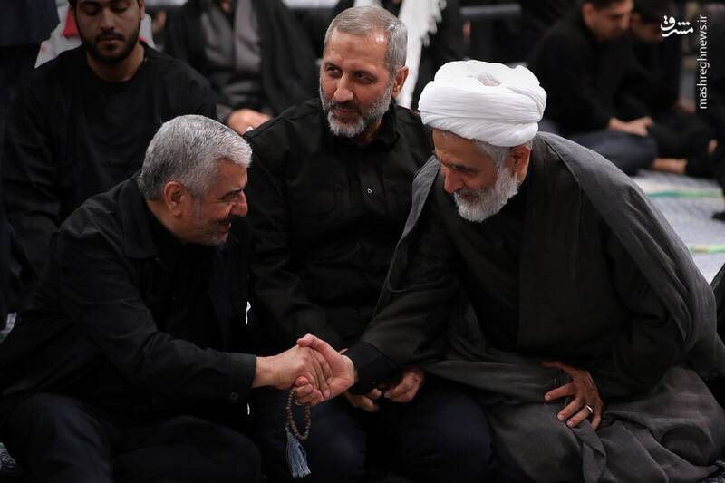 عکس / گپ و گفت حسین طائب و عزیز جعفری در بیت رهبری 3