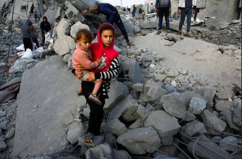 وقتی آب و نان در دست صهیونیستها تبدیل به سلاح نسلکُشی می شوند+عکس