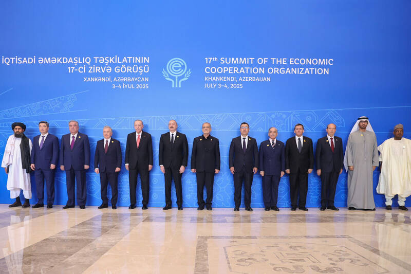ايران،رئيس،اكو،اجلاس،كشورهاي،منطقه،پزشكيان،جمهور،جمهوري،اسلامي