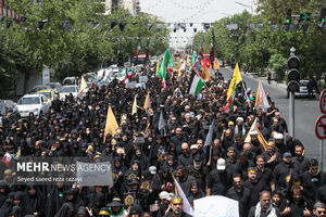 عکس/ دسته عزاداری در تجدید بیعت با ولی امر مسلمین جهان