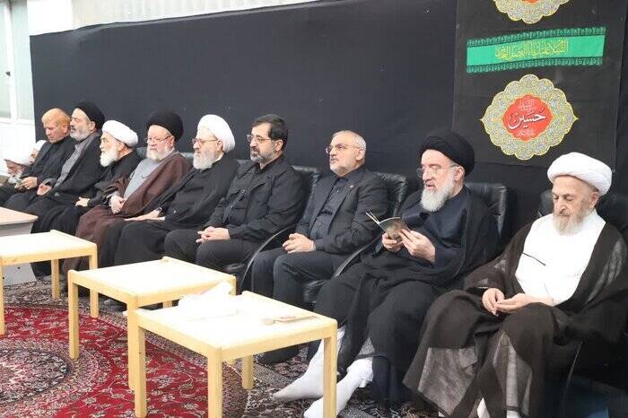 برگزاری باشکوه مراسم تاسوعای حسینی در دفاتر مراجع عظام تقلید/م