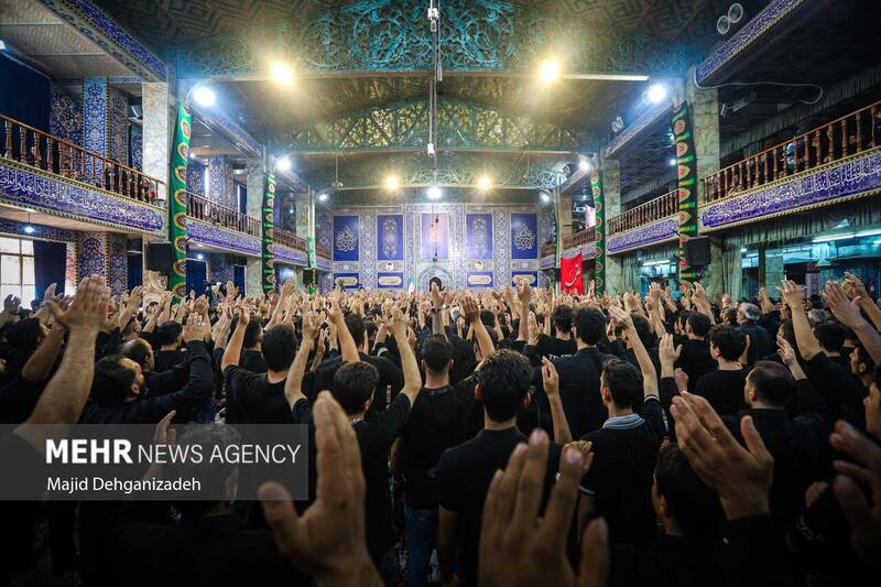 عزاداری تاسوعای حسینی در مسجد حظیره یزد