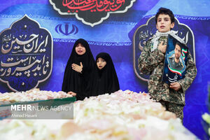 عکس/ اجتماع «عاشورائیان» در حرم امام رضا(ع)