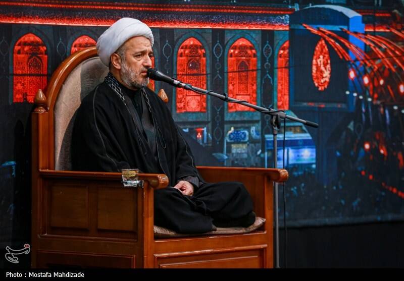 مسجد جمکران در شب عاشورا؛ هم‌نوا با کربلا، هم‌عهد با ظهور +تصاویر