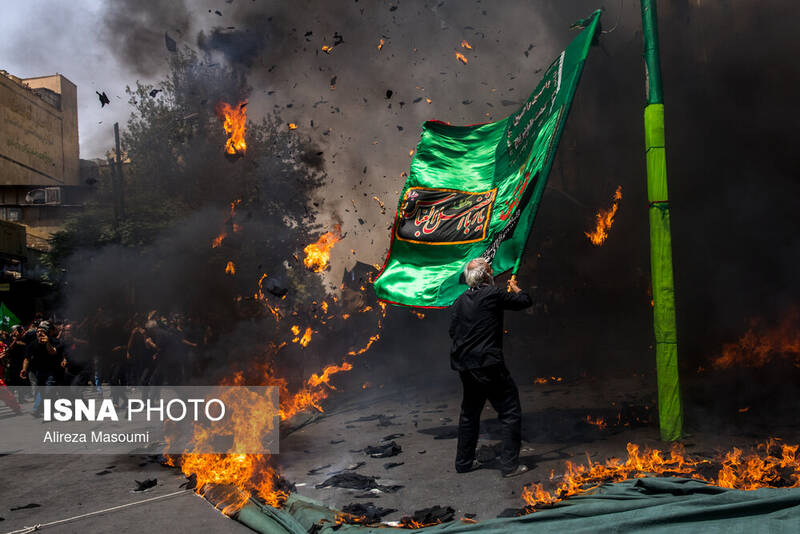 عکس/ خیمه سوزان ظهر عاشورا در چهارراه گلوبندک تهران