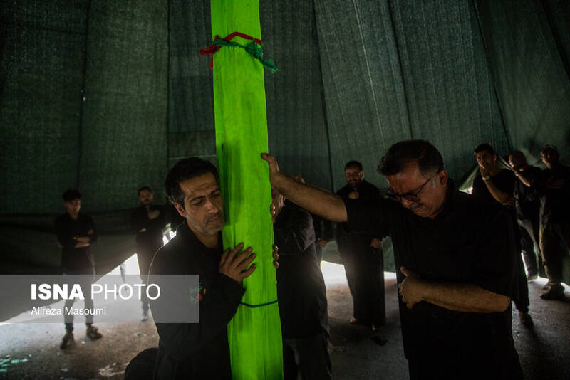 عکس/ خیمه سوزان ظهر عاشورا در چهارراه گلوبندک تهران