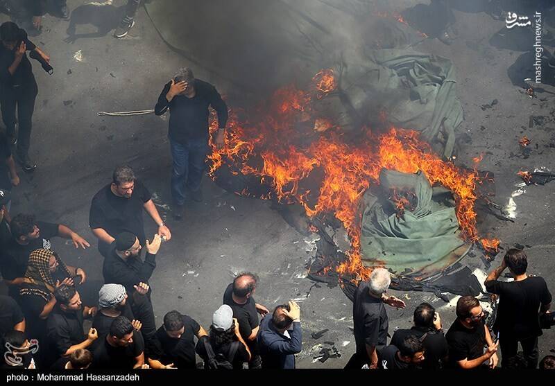 عکس/ خیمه سوزان ظهر عاشورا در چهارراه گلوبندک تهران