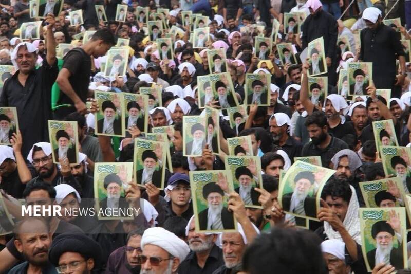 حمایت عزاداران پاکستانی در کراچی از مقام معظم رهبری