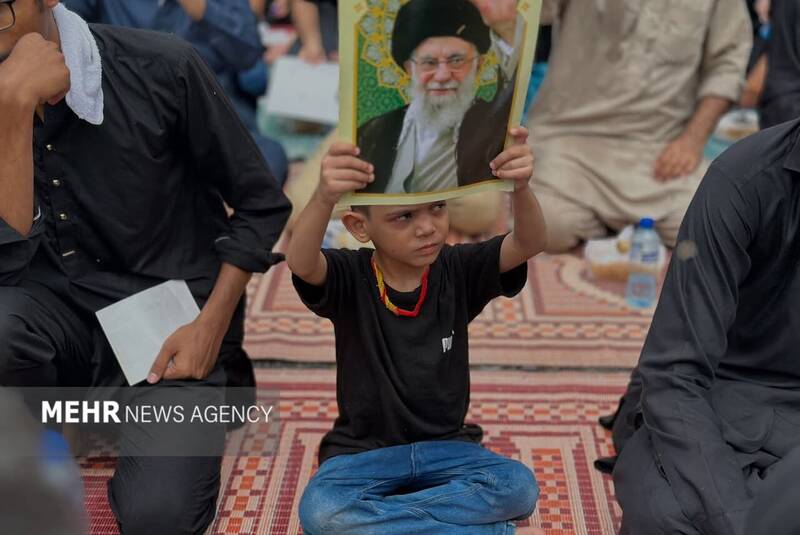 حمایت عزاداران پاکستانی در کراچی از مقام معظم رهبری