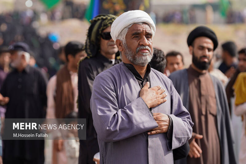 عزاداری مردم شیعه و سنی شهر بزمان در روز عاشورا