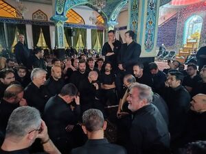 فیلم / حضور مسعود پزشکیان در جمع عزاداران اردبیلی