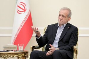 آمریکا روی میز مذاکره بمب انداخت و دیپلماسی را نابود کرد / ایران به دنبال سلاح هستهای نیست