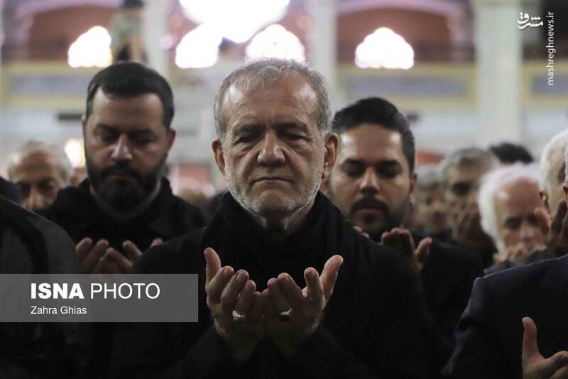 حضور رئیس جمهور در نماز ظهر عاشورا - تبریز