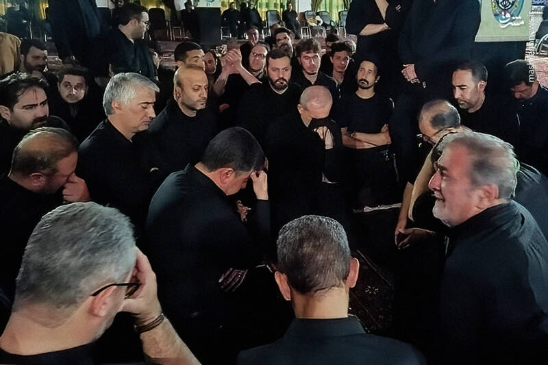 عکس / حضور پزشکیان در آئین شام غریبان مسجد اوچدکان اردبیل 3