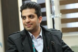 ادبیات، سراسر مقاومت است محسن باقری اصل - کراپشده