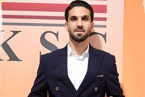 کاپیتان فولاد قراردادش را تمدید کرد