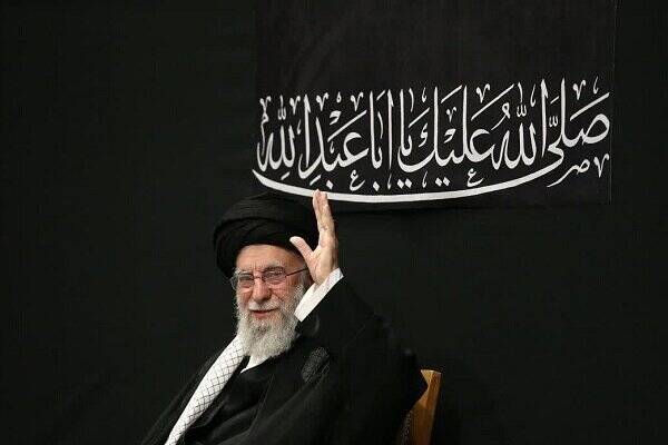 «قهرمان ما» کنار ما است!