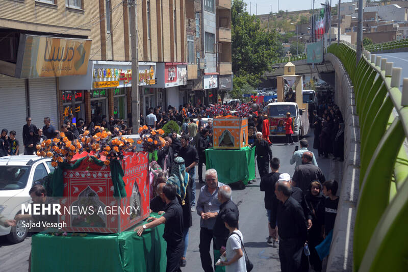 کاروان نمادین طایفه بنی اسد در همدان