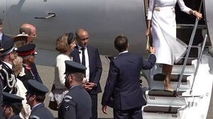 فیلم/ رفتار همسر ماکرون دوباره سوژه رسانه‌ها شد