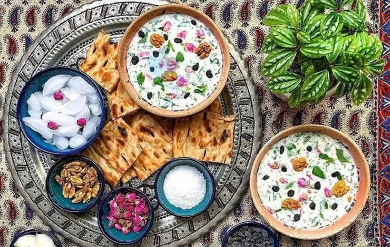 بهترین خوراکیها و غذاهای تابستانی برای خنک ماندن در روزهای گرم • دیجیکالا مگ