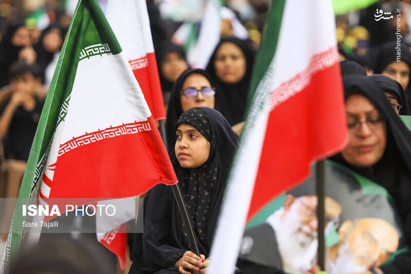عکس / اجتماع عظیم زینبیون در کرمان 23
