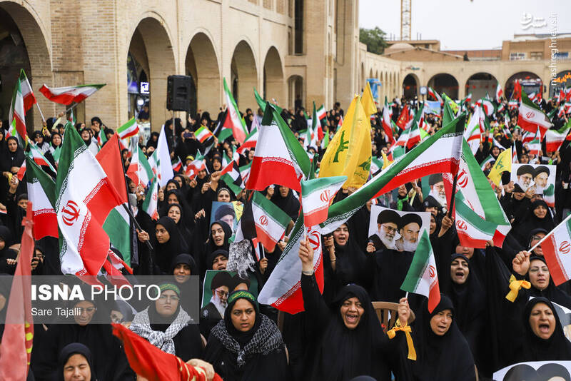 عکس / اجتماع عظیم زینبیون در کرمان 10