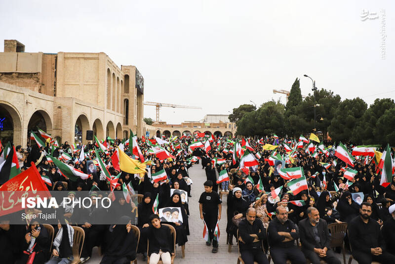 عکس / اجتماع عظیم زینبیون در کرمان 7