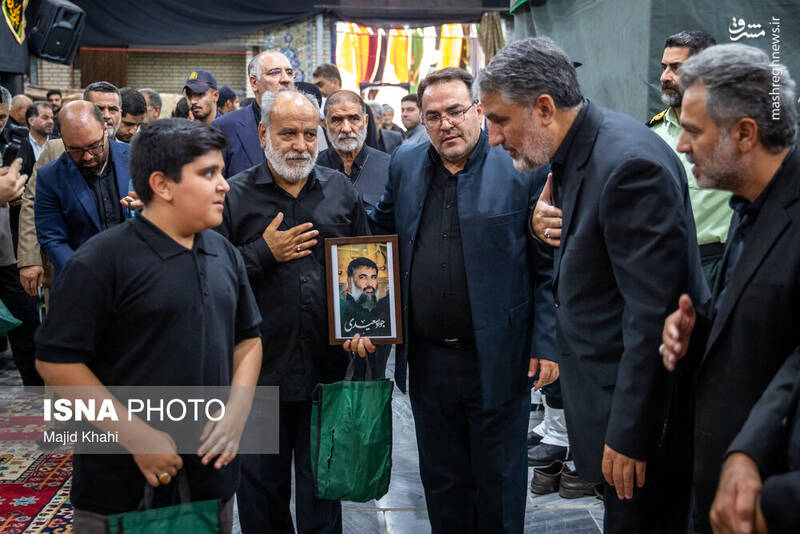 عکس / مراسم گرامیداشت شهدای حمله رژیم صهیونیستی به زندان اوین در مسجد ارگ 29