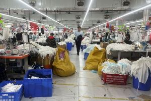 آمریکایی‌ها از پوشیدن لباس چینی بی‌نصیب ماندند