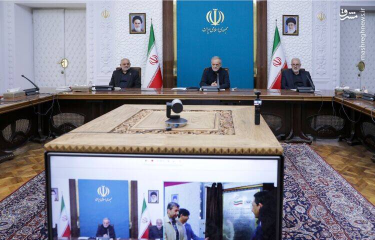 افتتاح بزرگترین نیروگاه خورشیدی کشور در اصفهان 3