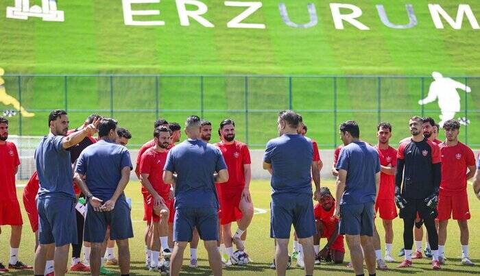 هشدار هاشمیان به بازیکنان پرسپولیس: اسمها برای تیم من بازی نمیکنند!