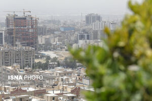 اینجا آسمان خاکیست
