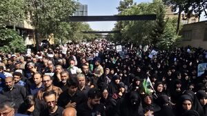 تشییع باشکوه ۷ شهید مدافع وطن در کاشان