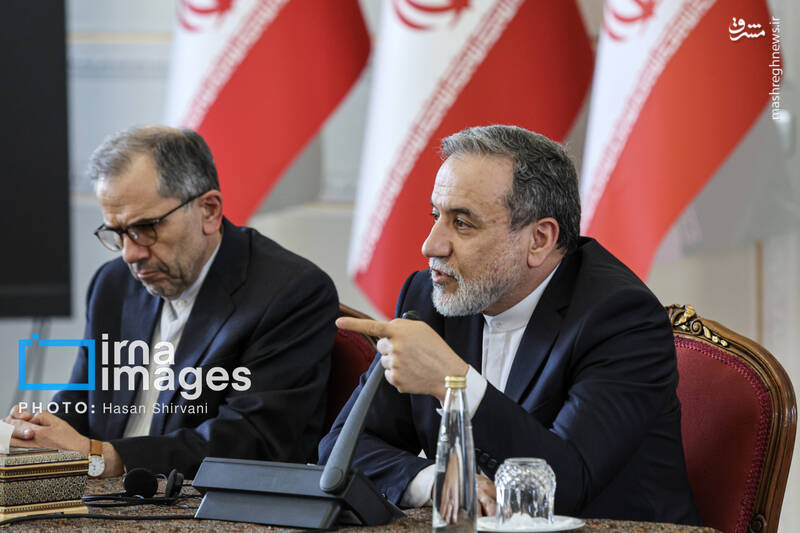 عکس / نشست عراقچی با سفرای کشورهای خارجی 20