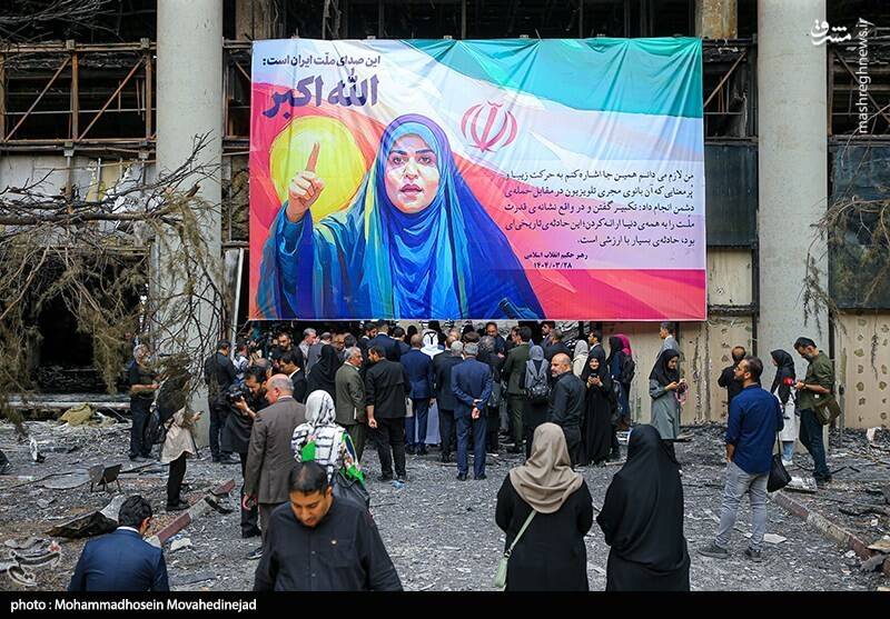 عکس / بازدید سفرای 28 کشور از ساختمان شیشهای صداوسیما 2