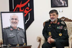 دیدار سردار رادان با خانواده فرماندهان شهید اقتدار
