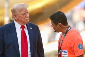 ماجرای عکسی با ترامپ که مایه ننگ شد!